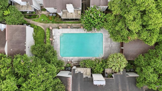 9707 Richmond Avenue 127, Houston, TX 77042
