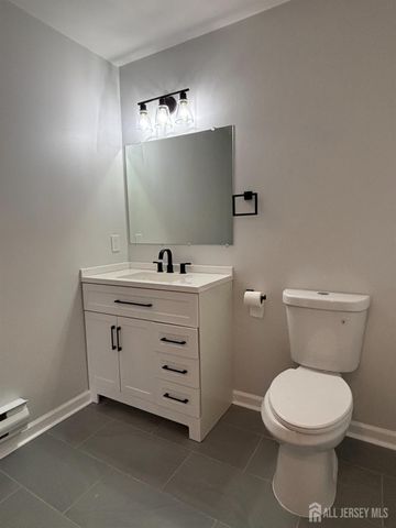 659-B Azalea Plaza, Monroe, NJ 08831