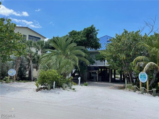 640 Gulf LN 4, Captiva, FL 33924