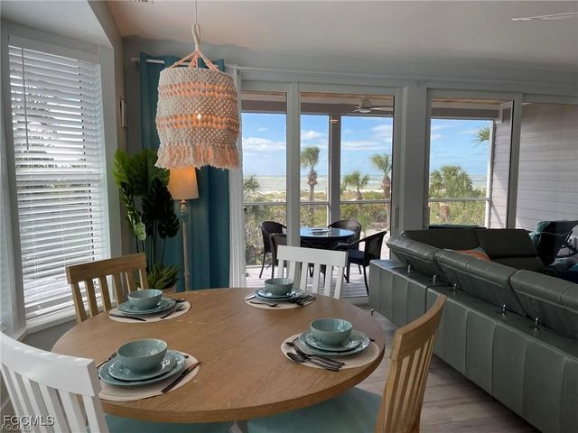 640 Gulf LN 4, Captiva, FL 33924