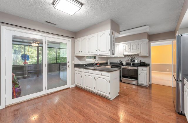 10100 S 1ST ST, Milan, TN 38358