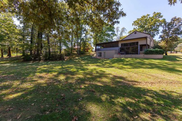 10100 S 1ST ST, Milan, TN 38358