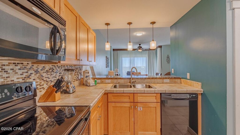 Image 5 of property listing at 15100 Front Beach Road 727, Panama City Beach, FL 32413