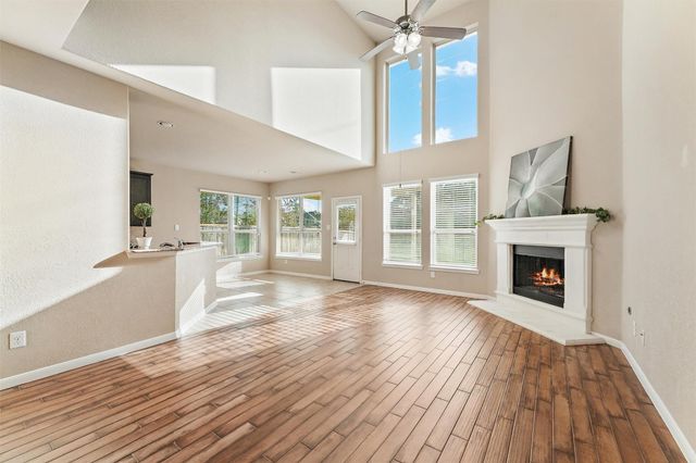 91 W Wading Pond Circle, The Woodlands, TX 77375
