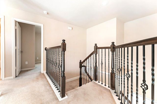 91 W Wading Pond Circle, The Woodlands, TX 77375