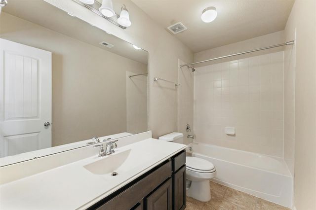 91 W Wading Pond Circle, The Woodlands, TX 77375