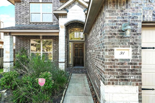 91 W Wading Pond Circle, The Woodlands, TX 77375