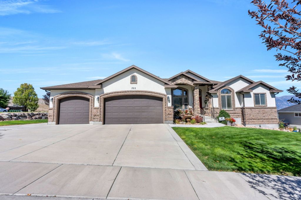 322 W LARIAT BLVD, Saratoga Springs, UT 84045 — exterior