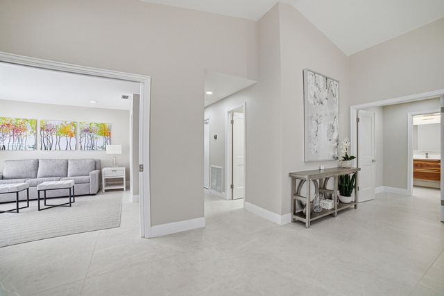 10861 White Aspen Lane, Boca Raton, FL 33428