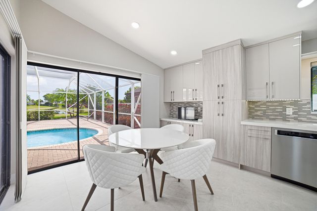 10861 White Aspen Lane, Boca Raton, FL 33428