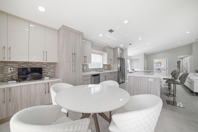 10861 White Aspen Lane, Boca Raton, FL 33428