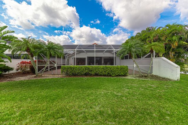 10861 White Aspen Lane, Boca Raton, FL 33428