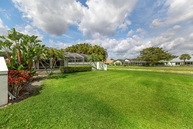 10861 White Aspen Lane, Boca Raton, FL 33428