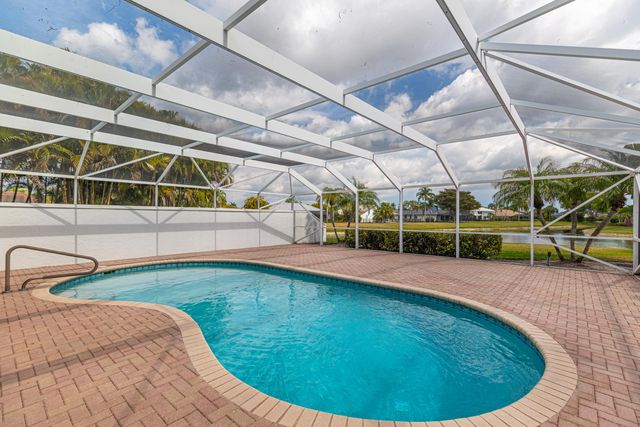 10861 White Aspen Lane, Boca Raton, FL 33428