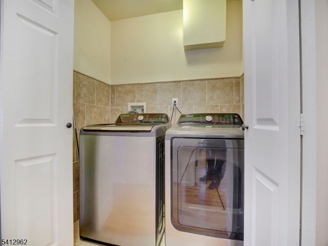 433 Linden Ave, Elizabeth City, NJ 07202