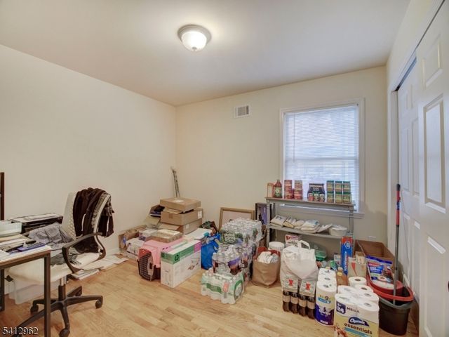 433 Linden Ave, Elizabeth City, NJ 07202