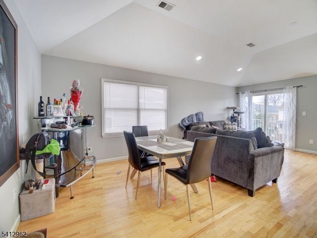 433 Linden Ave, Elizabeth City, NJ 07202