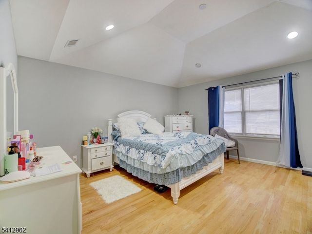 433 Linden Ave, Elizabeth City, NJ 07202