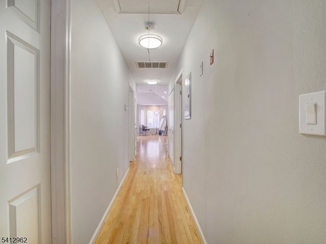 433 Linden Ave, Elizabeth City, NJ 07202