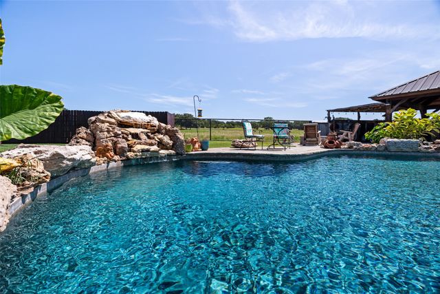 5100 Highway 144, Walnut Springs, TX 76690