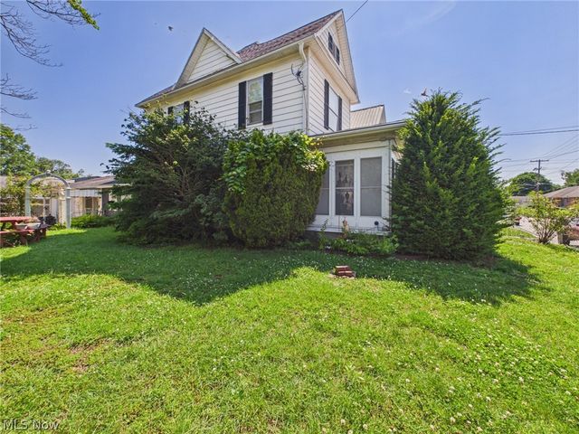 927 32nd Street, Parkersburg, WV 26104