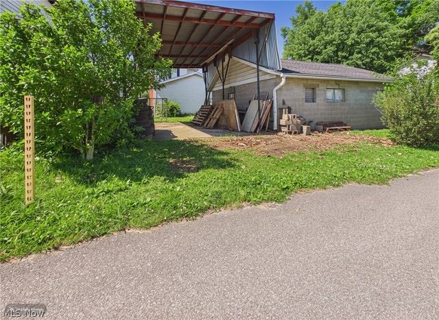 927 32nd Street, Parkersburg, WV 26104