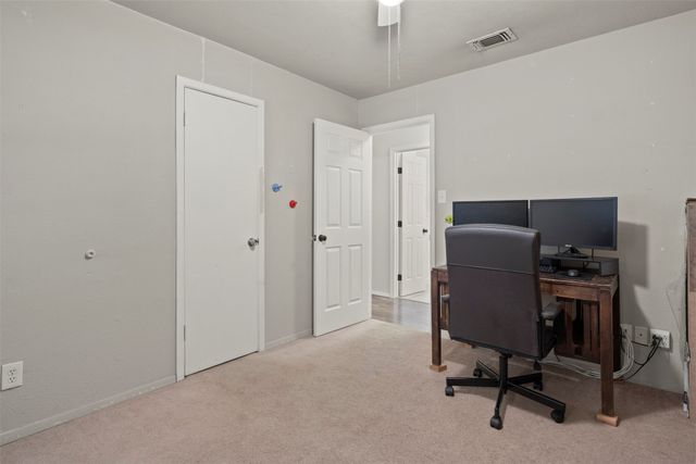 106 Wayne Drive, Sanger, TX 76266