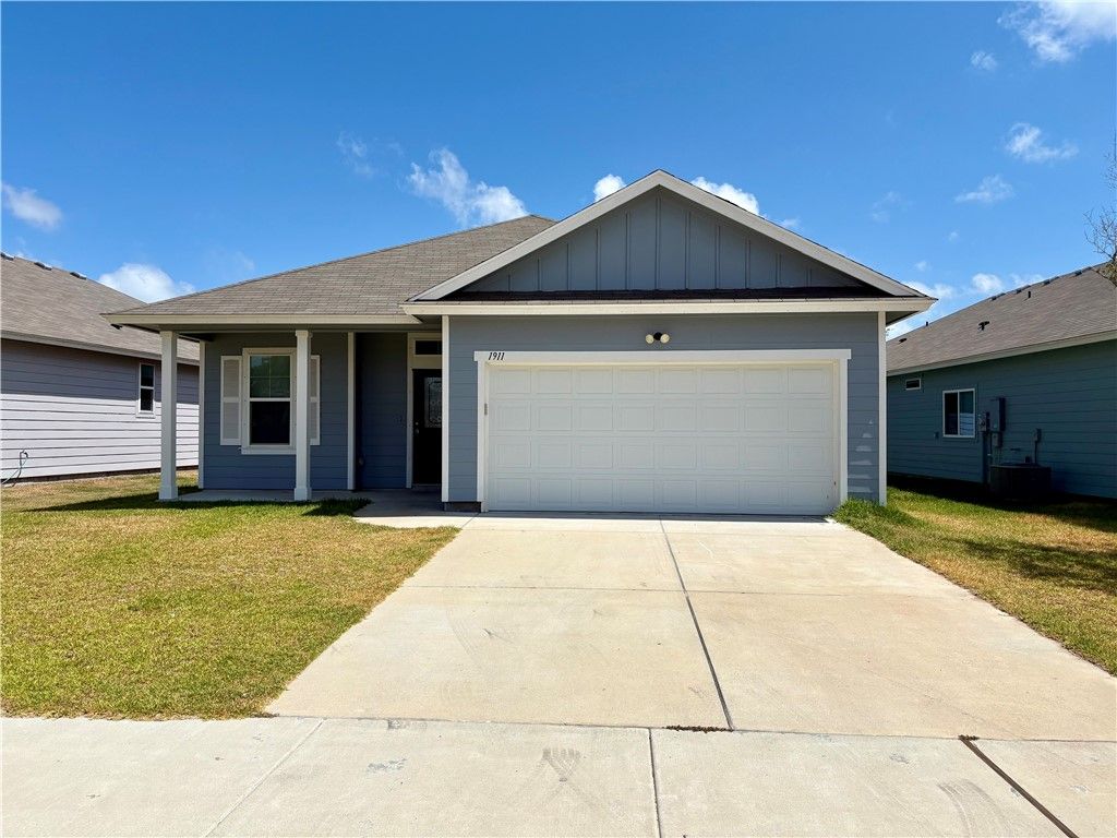 1911 Shellbank Ave, Aransas Pass, TX 78336