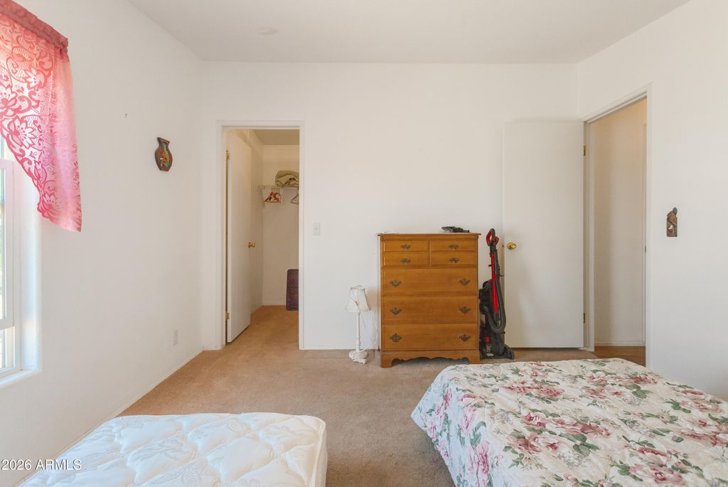 Image 22 of property listing at 684 S Lazy Beaver Way, Sierra Vista, AZ 85635