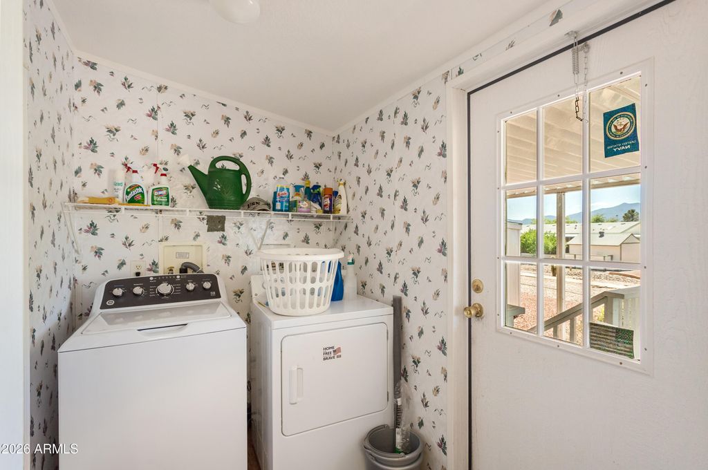 Image 26 of property listing at 684 S Lazy Beaver Way, Sierra Vista, AZ 85635