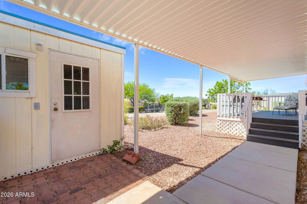 Image 30 of property listing at 684 S Lazy Beaver Way, Sierra Vista, AZ 85635