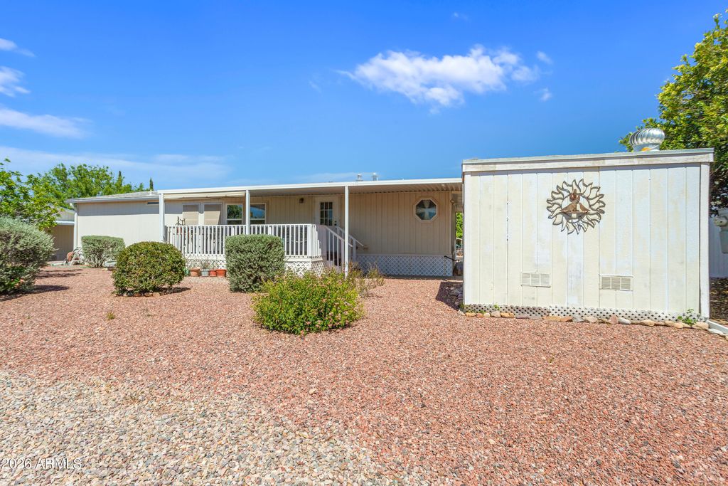 Image 31 of property listing at 684 S Lazy Beaver Way, Sierra Vista, AZ 85635