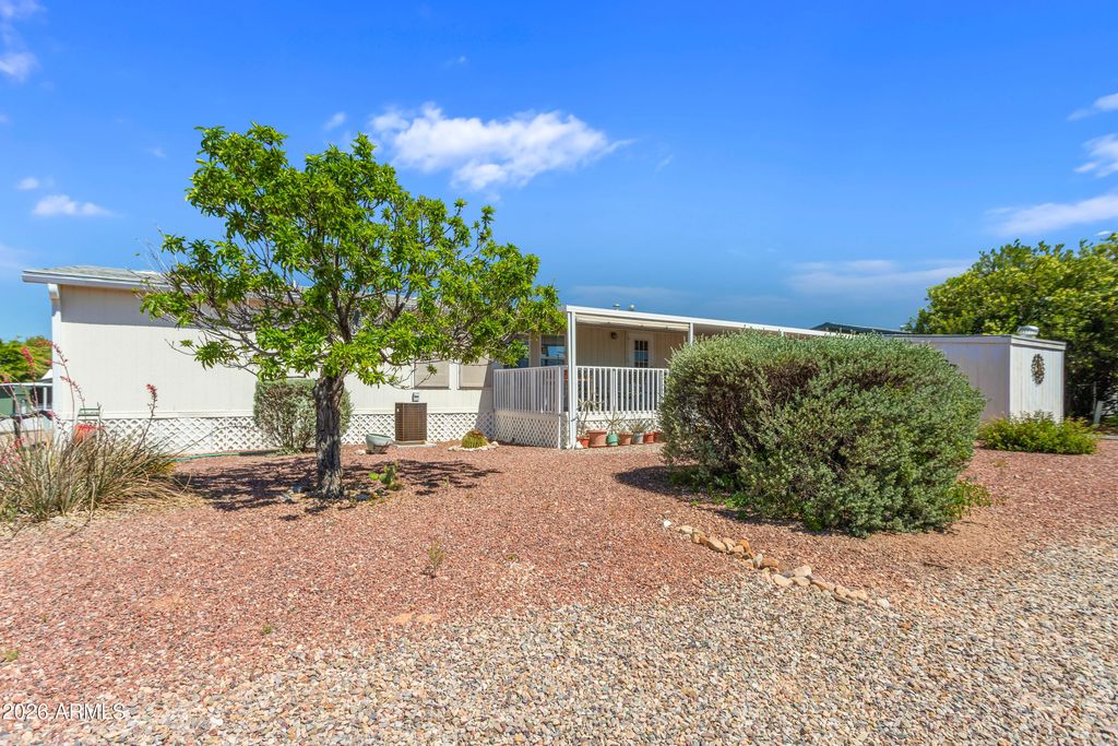 Image 33 of property listing at 684 S Lazy Beaver Way, Sierra Vista, AZ 85635