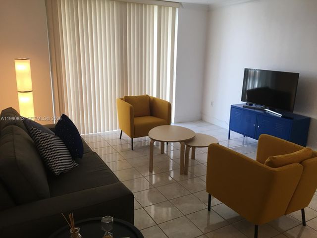 7601 Byron Ave 3A, Miami Beach, FL 33141