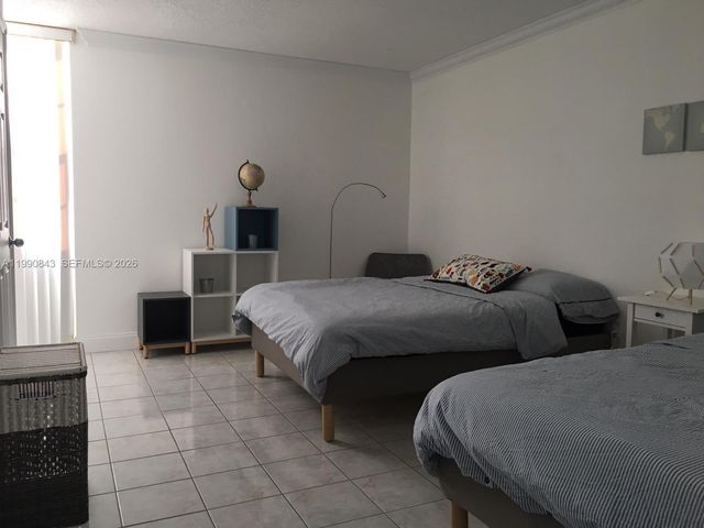 7601 Byron Ave 3A, Miami Beach, FL 33141