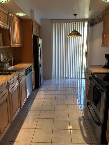 7601 Byron Ave 3A, Miami Beach, FL 33141