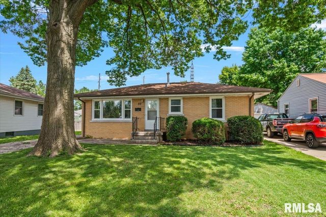 50 MIDLAND Court, Springfield, IL 62702