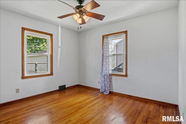 50 MIDLAND Court, Springfield, IL 62702