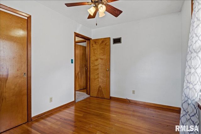 50 MIDLAND Court, Springfield, IL 62702