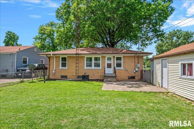 50 MIDLAND Court, Springfield, IL 62702