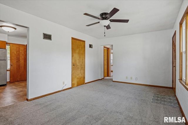 50 MIDLAND Court, Springfield, IL 62702