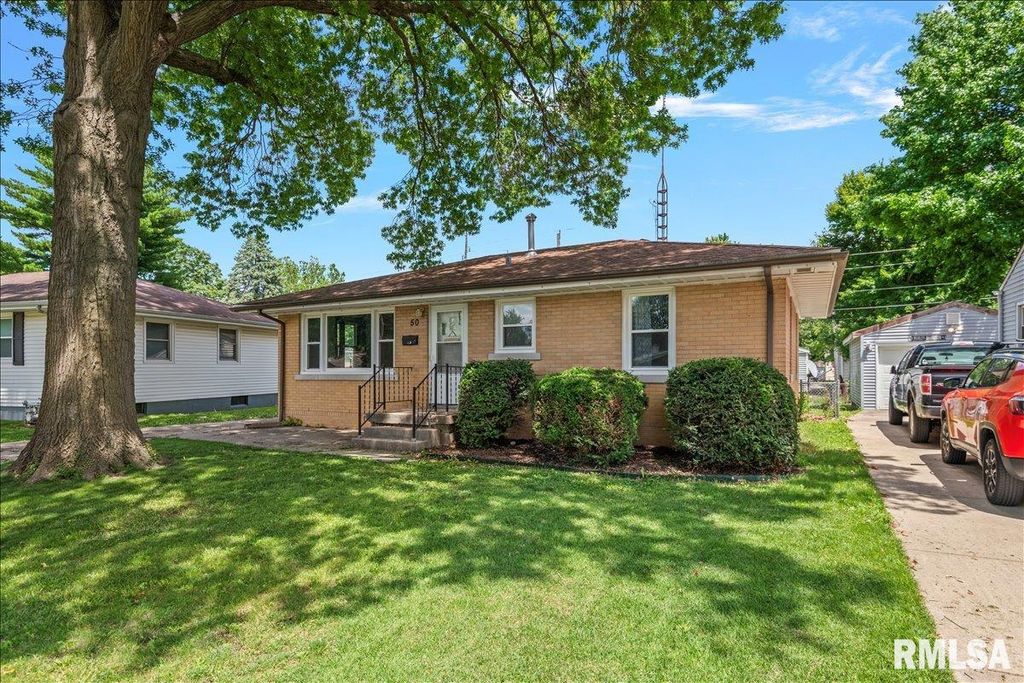 50 MIDLAND Court, Springfield, IL 62702