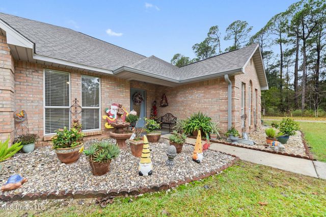 14449 Pine Ridge Road, Vancleave, MS 39565