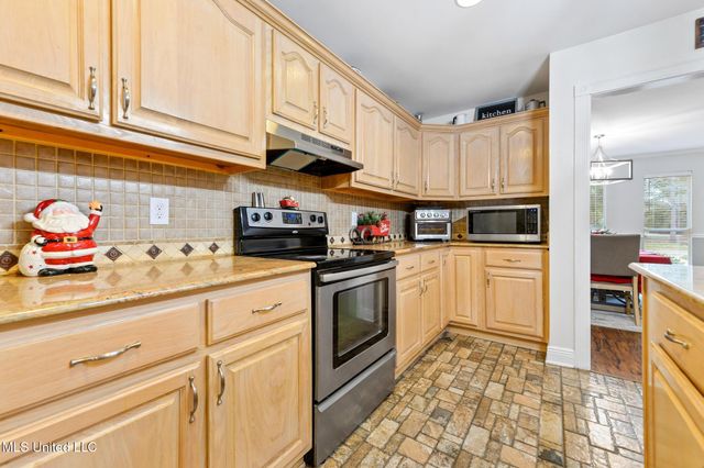 14449 Pine Ridge Road, Vancleave, MS 39565