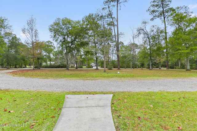 14449 Pine Ridge Road, Vancleave, MS 39565