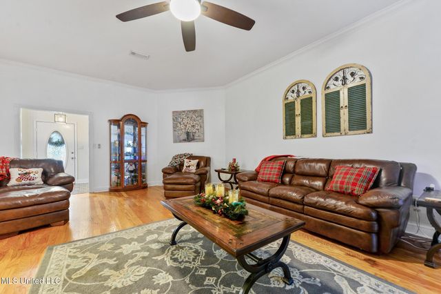 14449 Pine Ridge Road, Vancleave, MS 39565