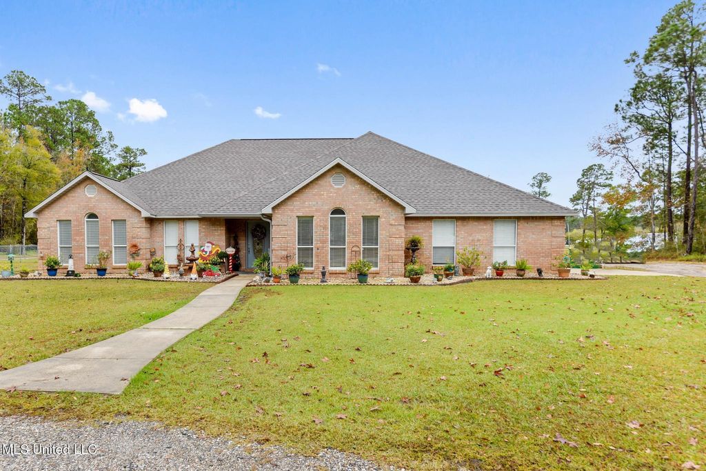 14449 Pine Ridge Road, Vancleave, MS 39565
