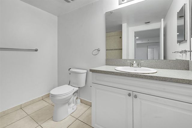 1 Glen Royal Parkway 1010, Miami, FL 33125