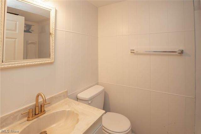 7192-7194 Middlebranch Avenue NE, Canton, OH 44721