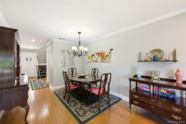 126 Erin Lane, East Setauket, NY 11733